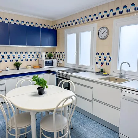 The Dragon Of Pilar - Turistea Apartamento