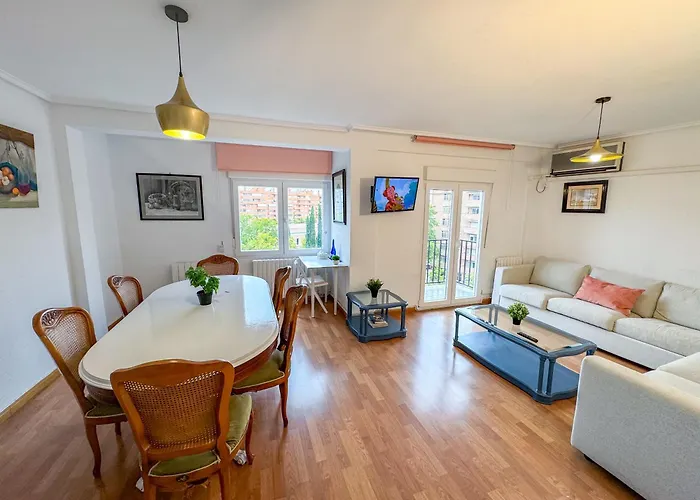 The Dragon Of Pilar - Turistea Сарагоса